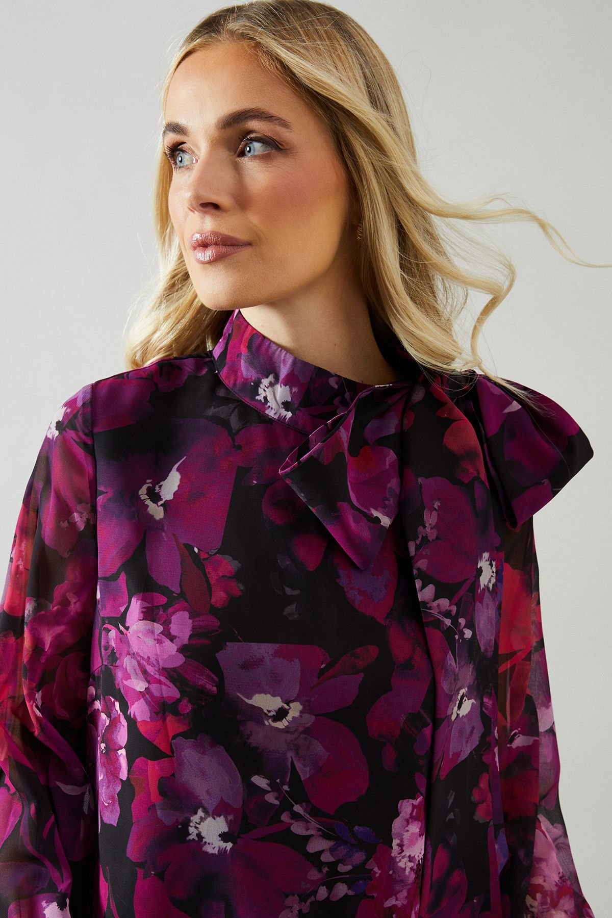 Wallis Wallis Women's Petite Floral Print Tie Neck Georgette Midi Dress in Purple - 4