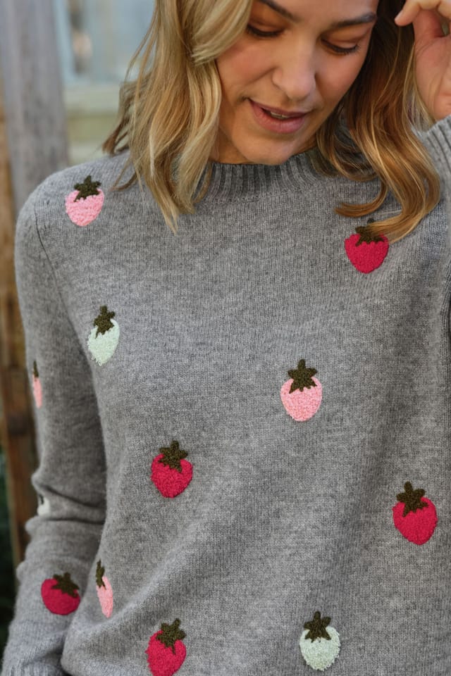 WoolOvers WoolOvers Women's Strawberry Jumper - 2