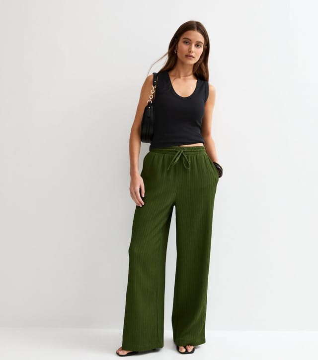 New Look Women's Black Jersey V-Neck Vest New Look - 3