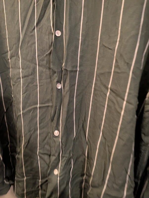 ASOS Design ASOS design medium chest 40 long sleeved white stripe button short green