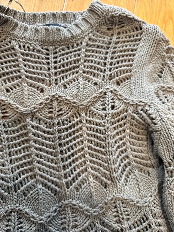 New Look Khaki crochet jumper size 12 - 1