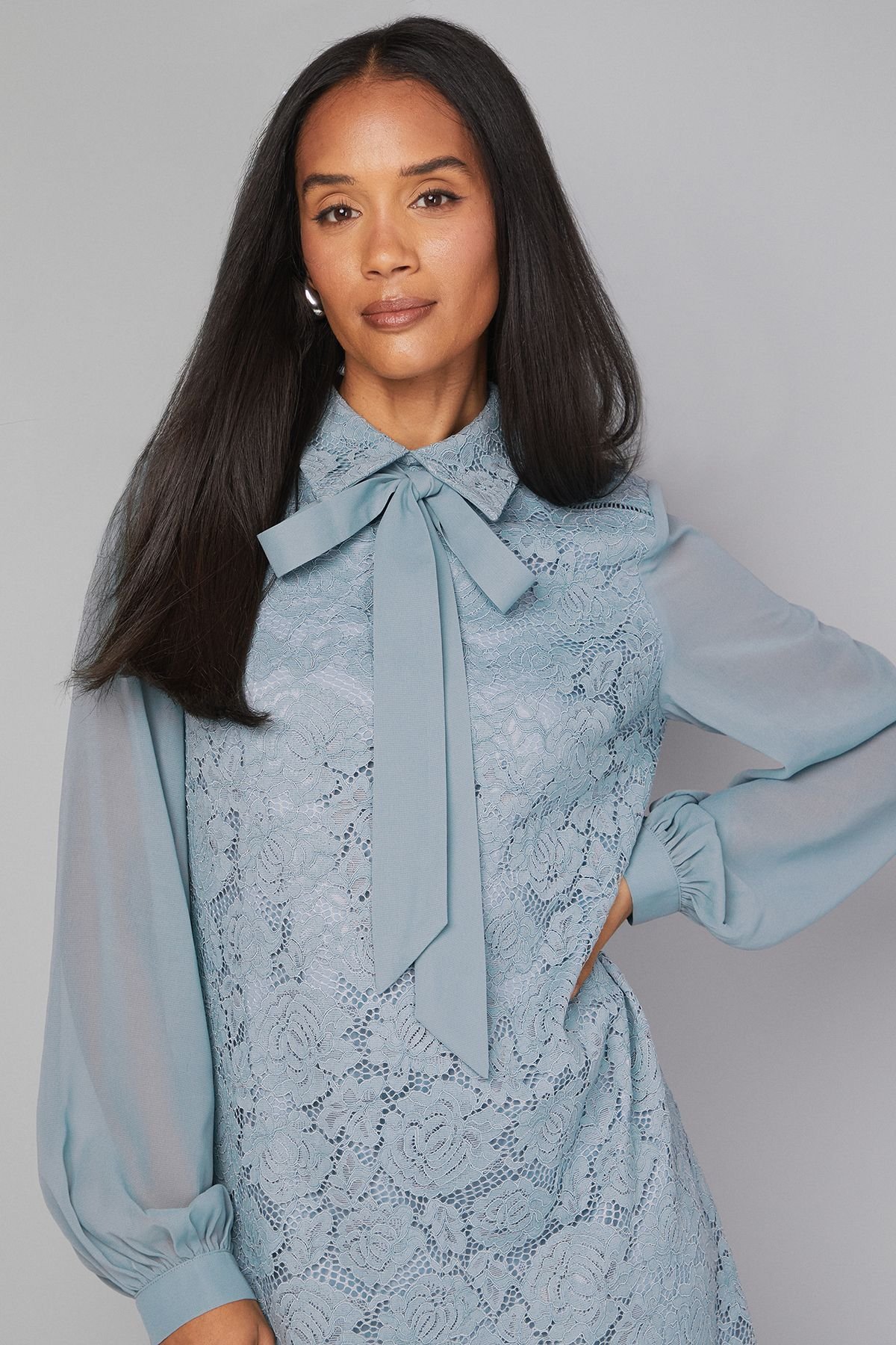 Wallis Wallis Women's Lace Tie Neck Shift Dress in Turquoise - 4