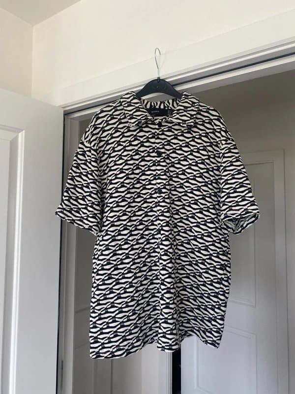 Bershka Bershka mens black and white shirt