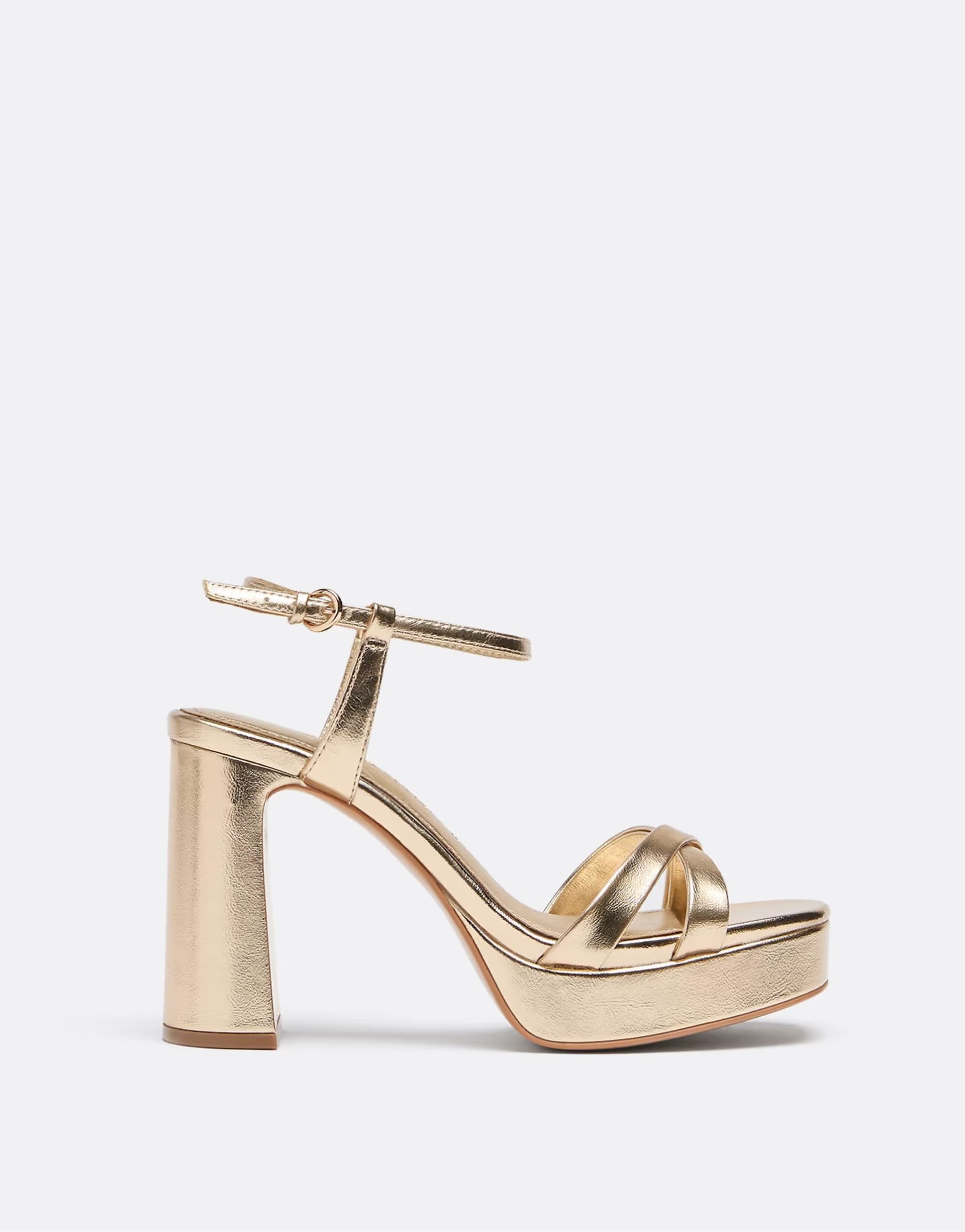 ASOS Stradivarius Block platform heeled sandals in gold