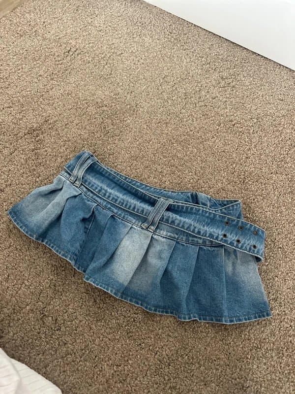 Shein Denim mini rara y2k skirt with belt