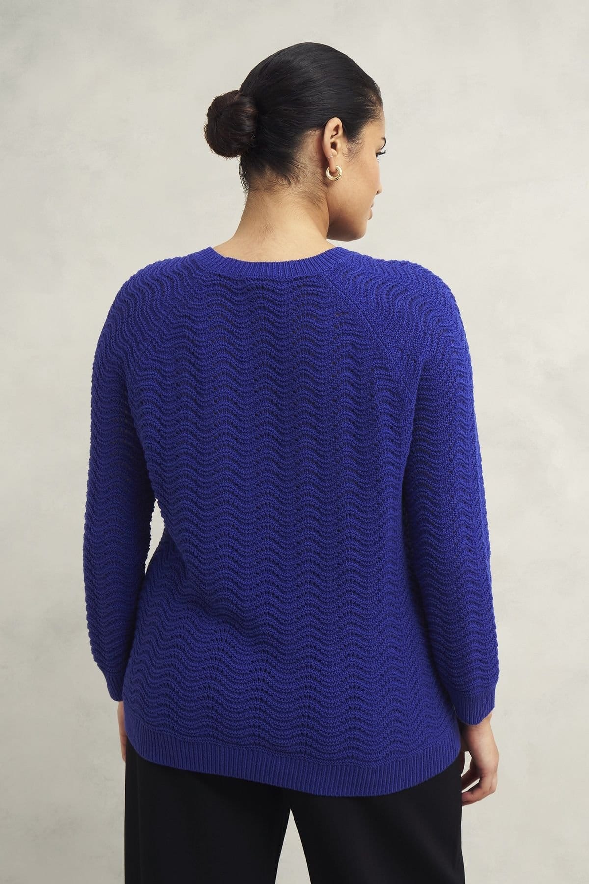Hobbs London Hobbs London Women's Lulu Wave Knit Jumper in Cobalt - 4