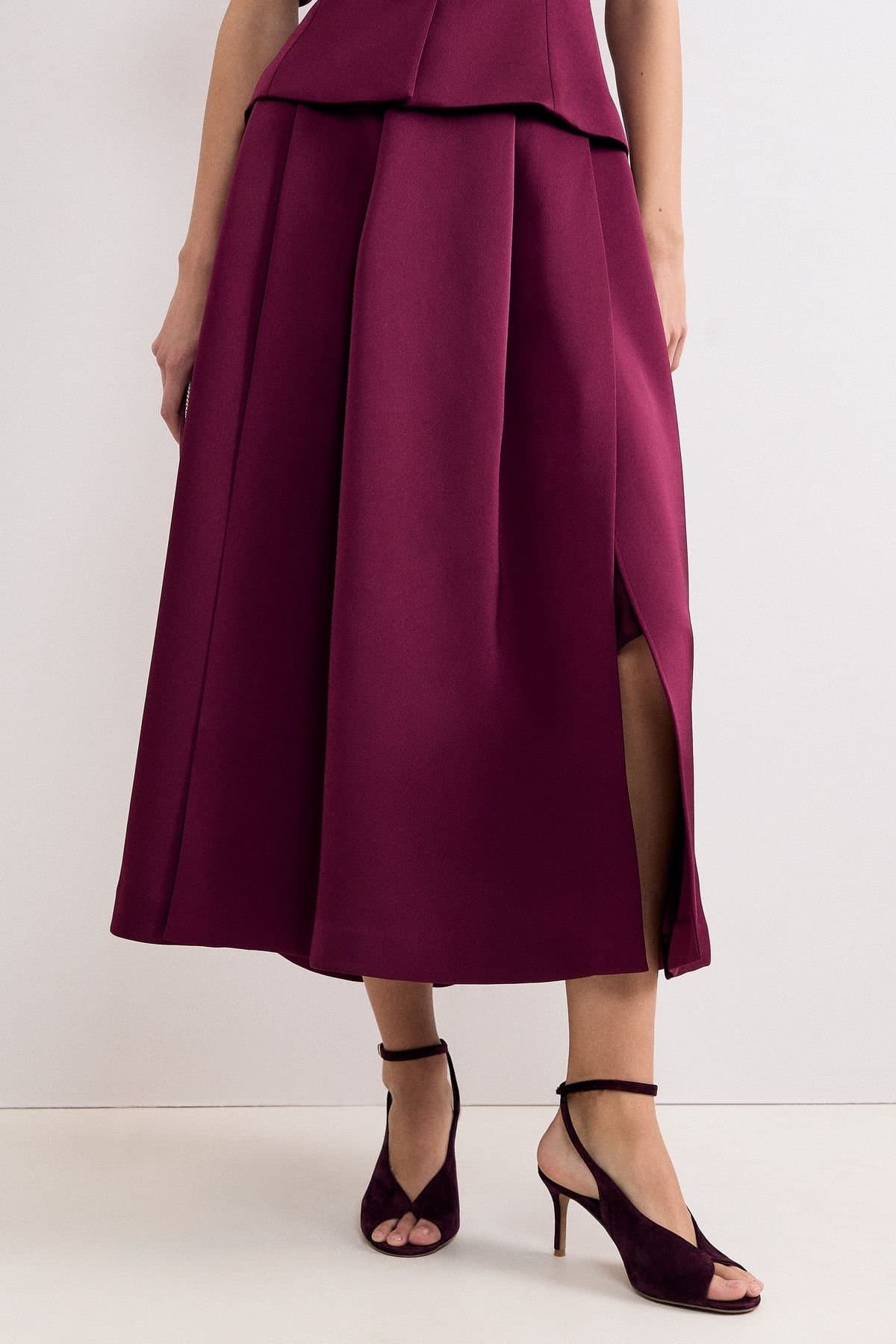 Phase Eight Phase Eight Women's Sally Pleated Midi Skirt in Wine