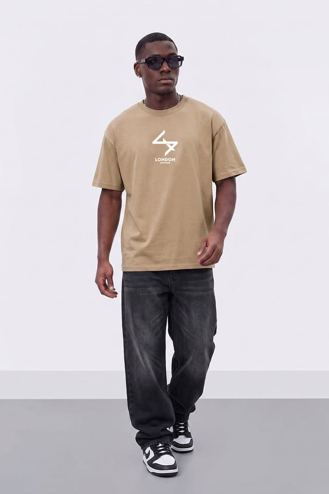 LONDON ATTITUDE LONDON ATTITUDE Men's Push Your Limits Oversized Heavyweight T-Shirt in Light Sand - 2