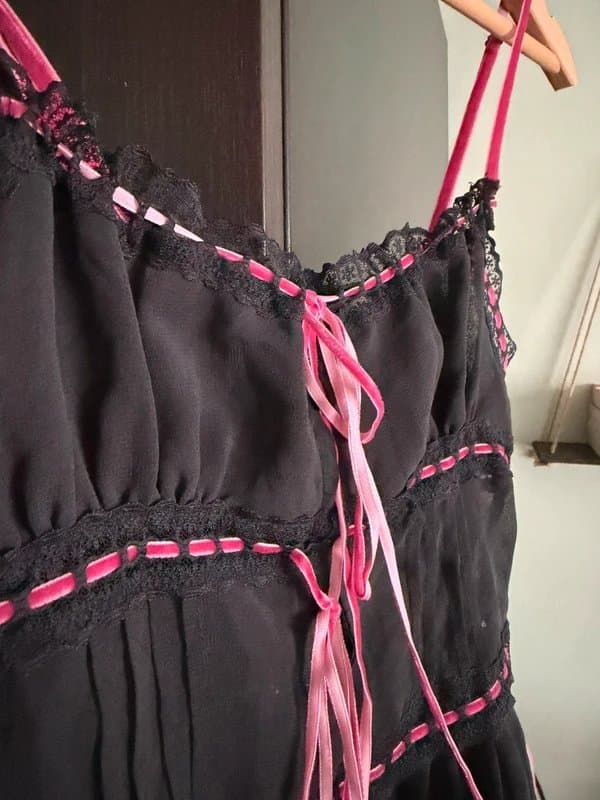 Kimchi & Blue Kimchi Blue Black & Pink Ribbon Lace Cami Top - Size XS