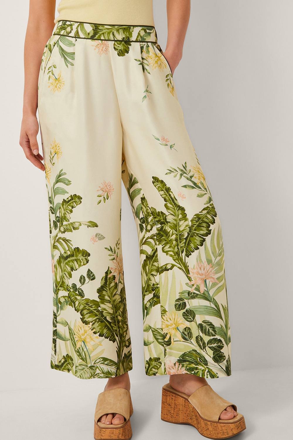 Monsoon Monsoon Women's Fleur Floral Wide Leg Trousers Cream - 1