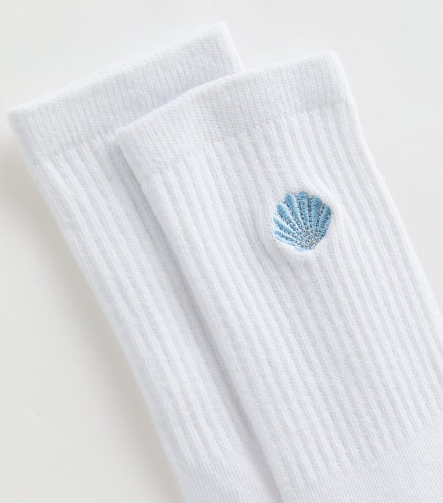 New Look White Shell Embroidered Ankles Socks New Look - 2