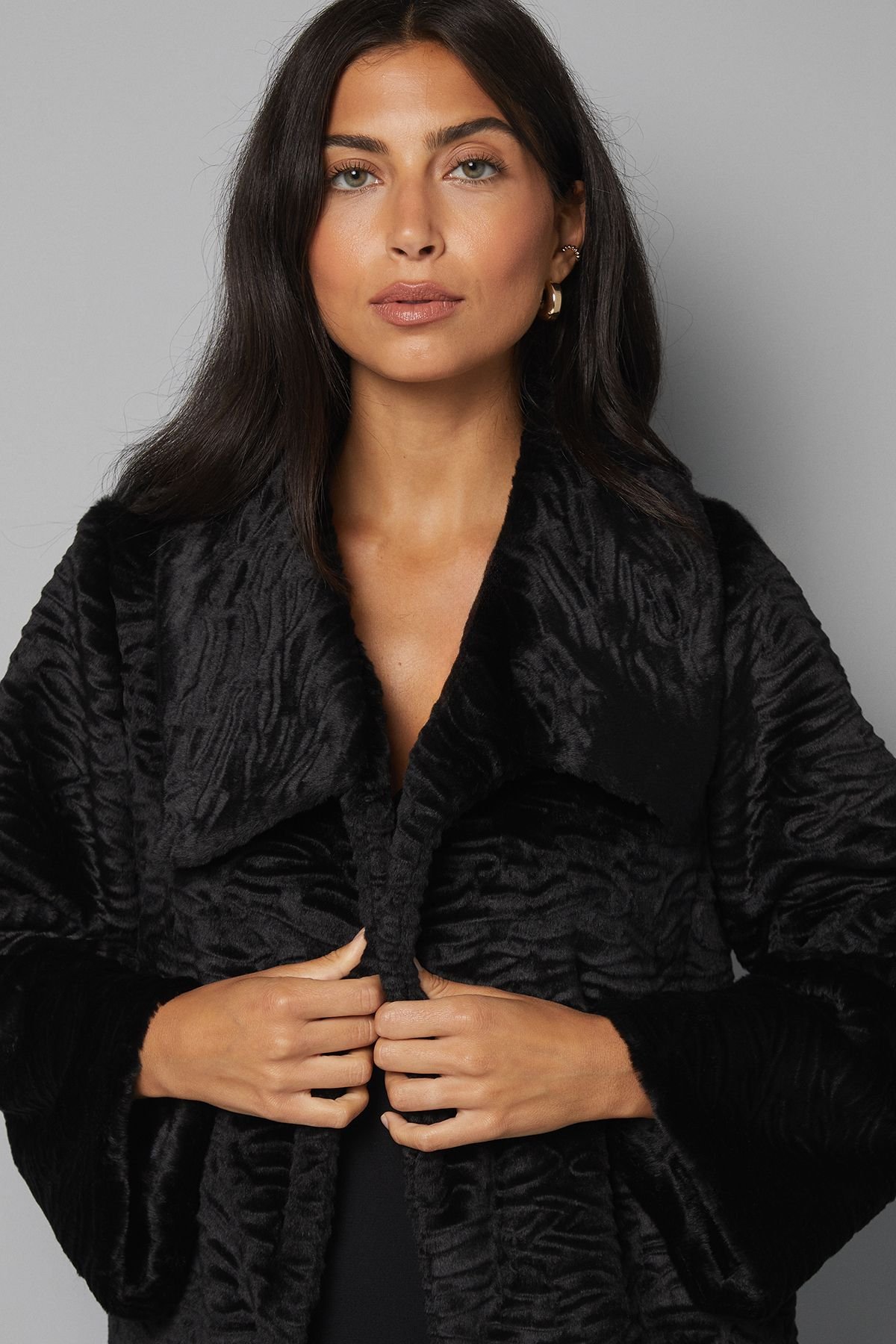 Wallis Wallis Women's Faux Fur Collar Detail Coat in Black - 4