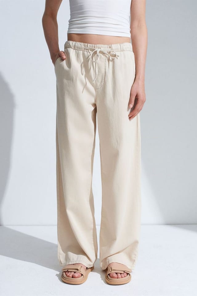 Dilvin Dilvin Women's Mid-Waist Wide-Leg Denim Jeans in Beige - 3