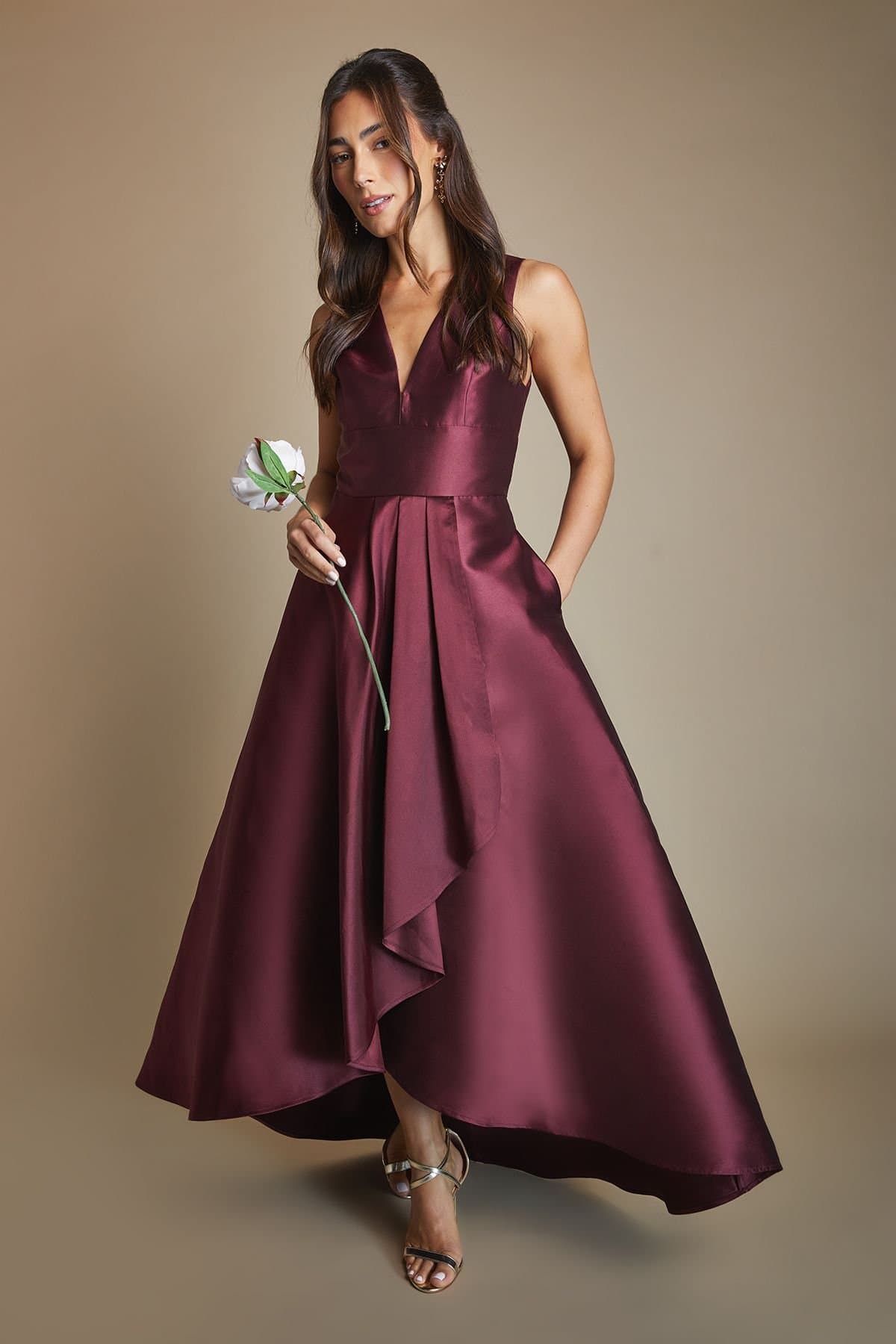 Coast Coast Women's Honoured Sleeveless Plunge Waterfall Twill Maxi Bridesmaid Dress in Malbec