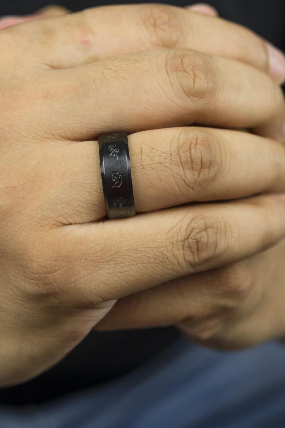 The Colourful Aura The Colourful Aura Men's 8mm Matt Black Rotating Buddhist Tibetan Spinner Prayer Monk Spinner Ring