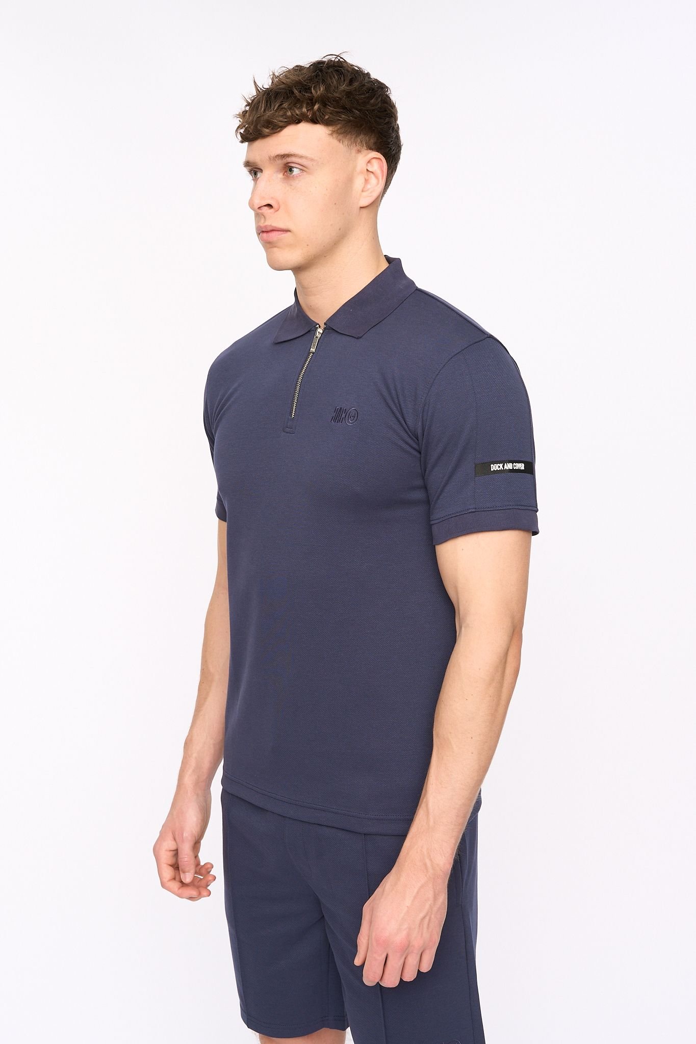 Duck and Cover Duck and Cover Men's Sherborn Smart Zip Polo with Sleeve Panels in Blue - 3