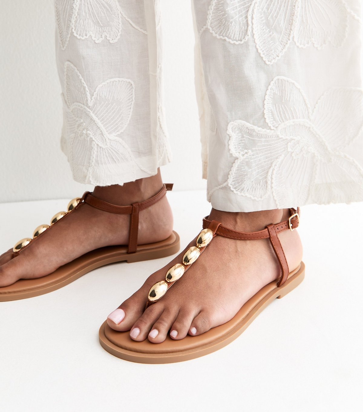 New Look Women's Wide Fit Tan Faux Leather Metal Toe Post Sandals Vegan New Look - 2