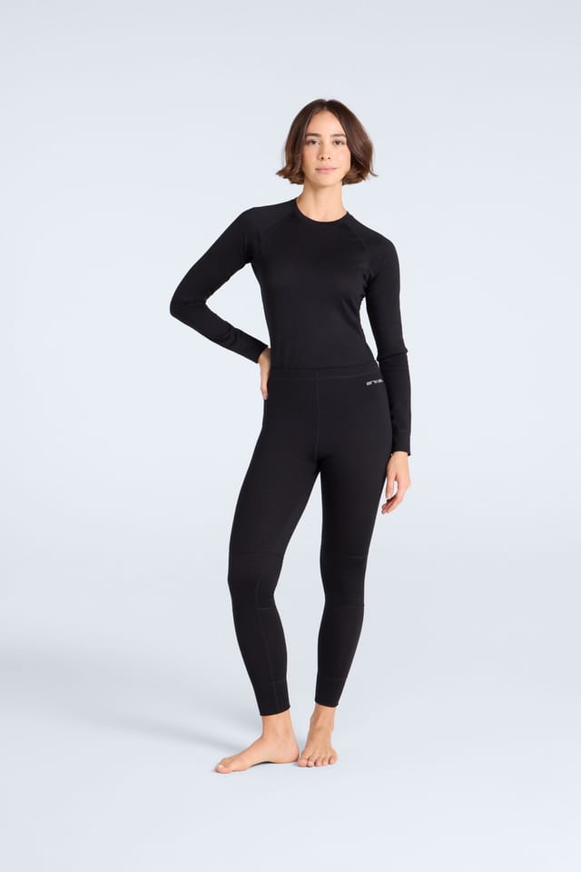 Animal Animal Women's Lightweight Breathable Soft Insulated Stretchy Merino Base Layer Pants in Black - 2
