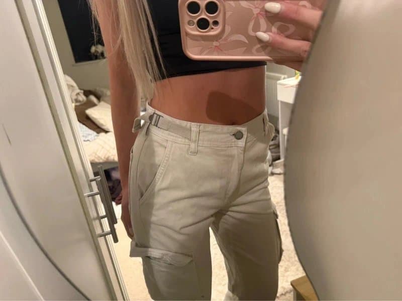 Bershka Bershka Beige Cargo Pants