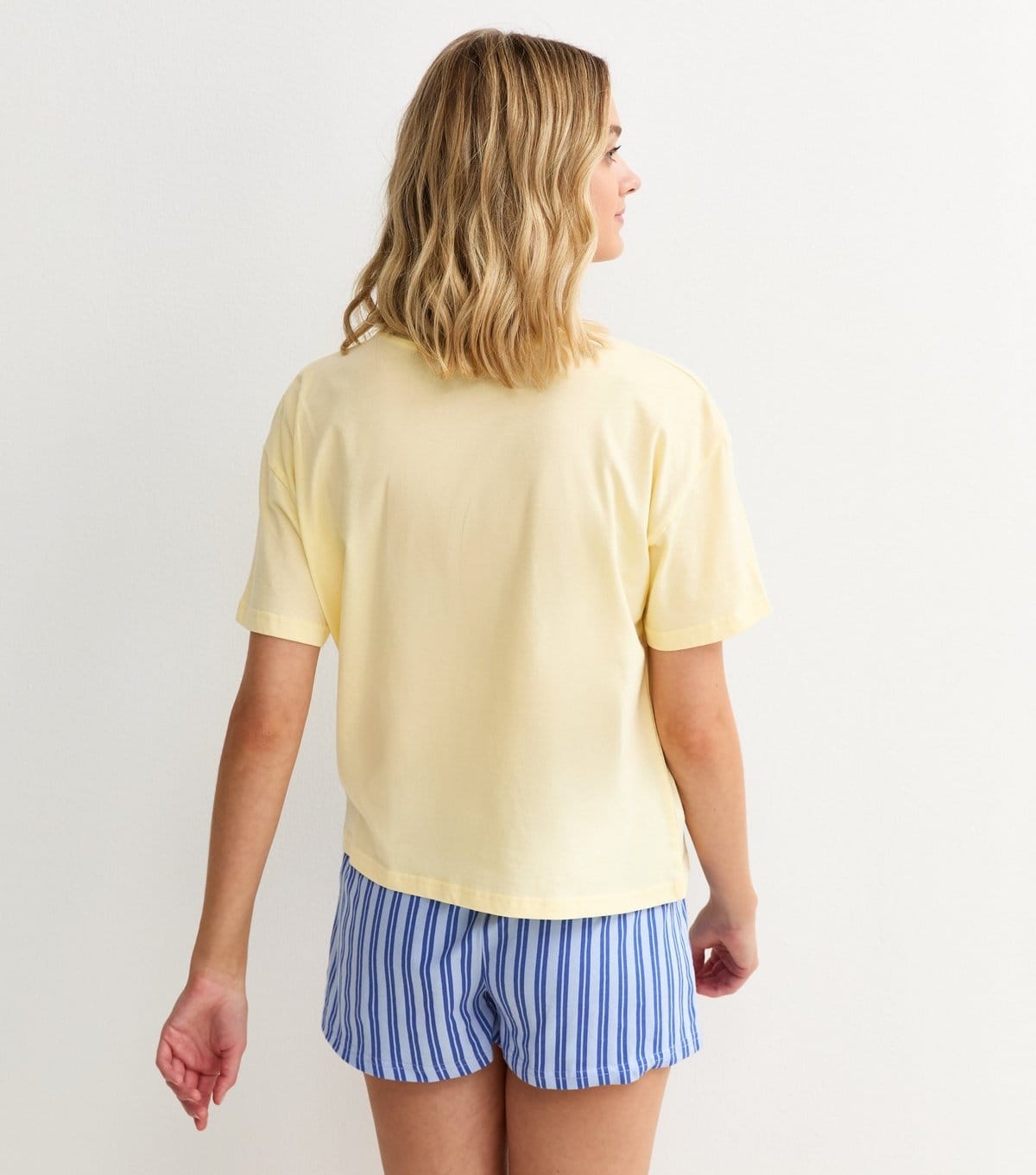 New Look Women's Yellow Cocktail Hour Print T-Shirt and Shorts Pyjama Set New Look - 4