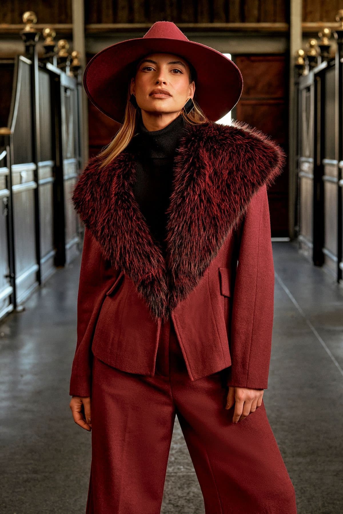 Coast Coast Women's Lisa Tan Fur Trim Premium Jacket With Wadding in Burgundy