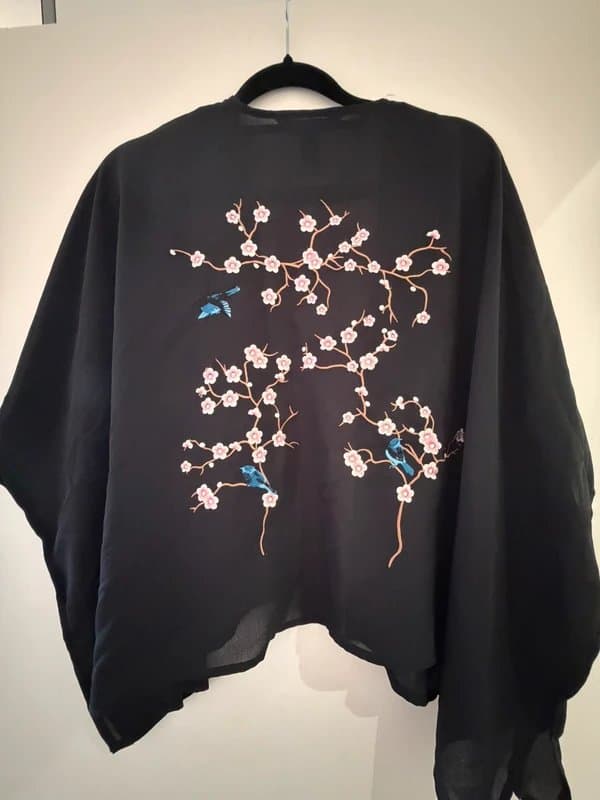 New Look Chiffon material little open cardigan