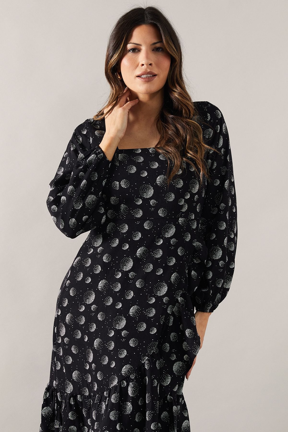 Wallis Wallis Women's Printed Long Sleeve Ruffle Detail Midi Dress in Black - 4