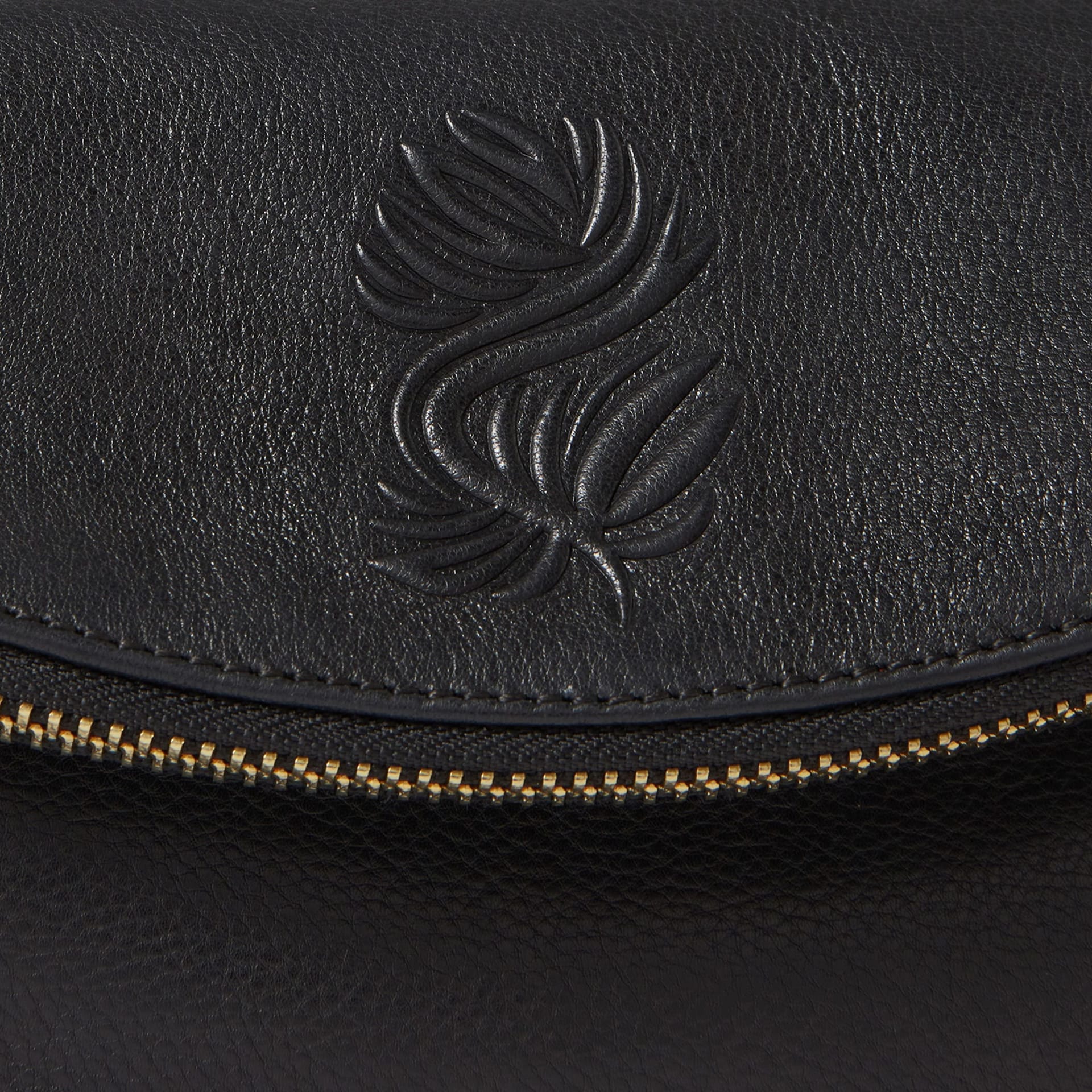 OSPREY LONDON OSPREY LONDON Women's The Luxe Milano Leather Sling Bag in Black - 4
