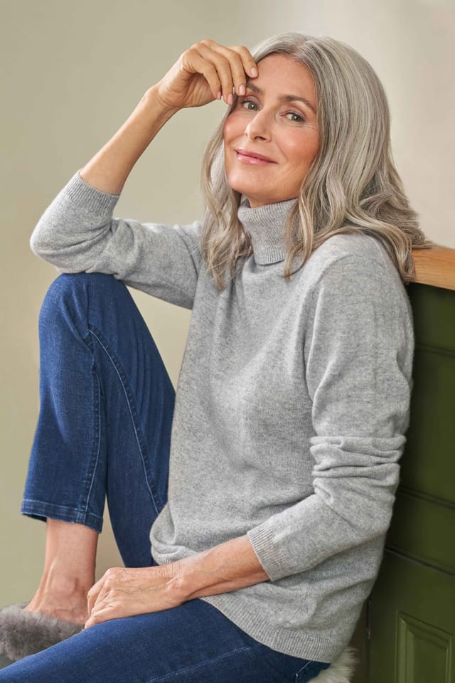 WoolOvers WoolOvers Women's Cashmere & Merino Fitted Polo Neck Jumper in Light Grey - 2