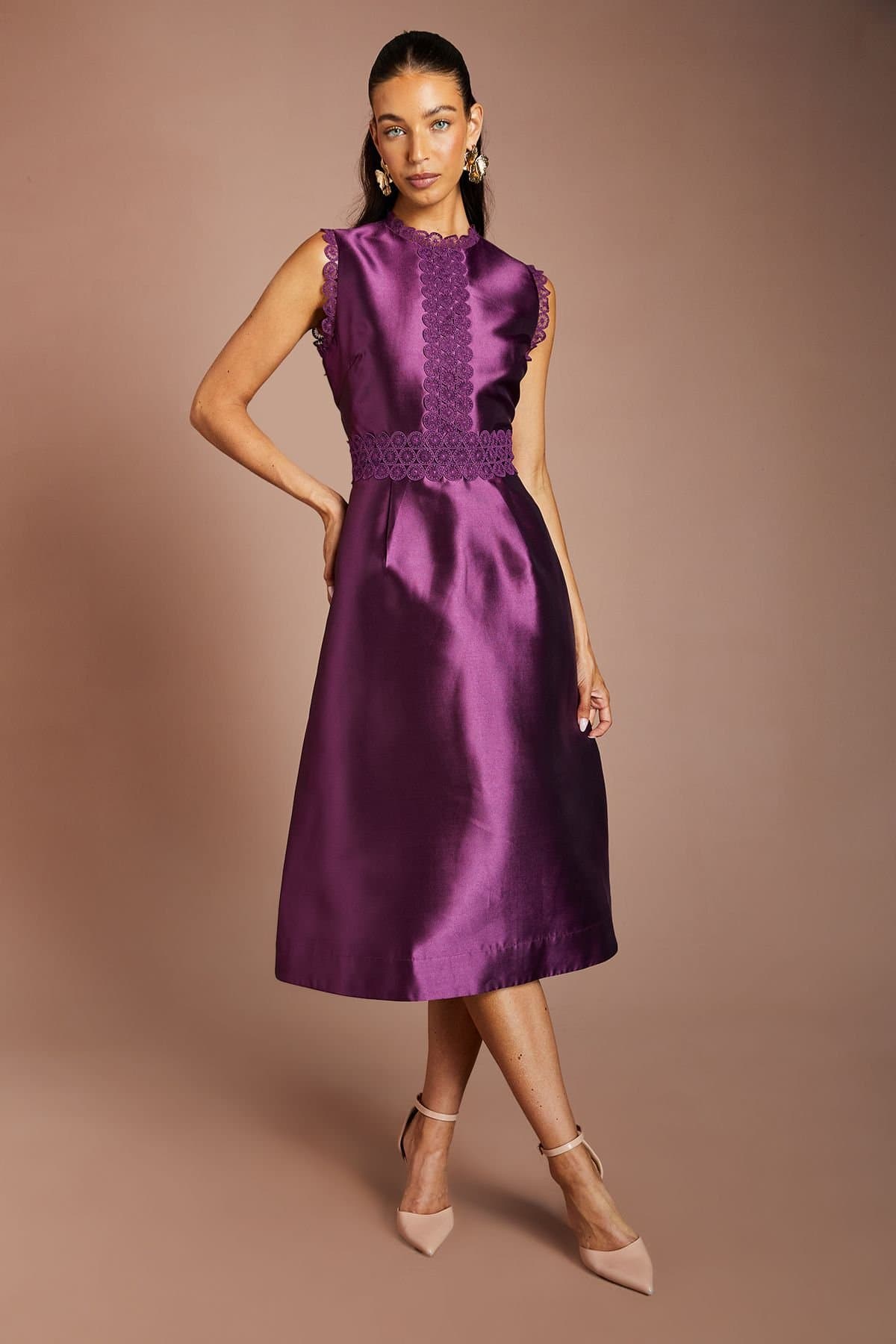 Coast Coast Women's Twill Lace Dress in Plum
