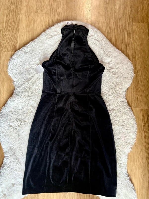 Bershka Bershka black velvet halter neck dress sequin bust size UK XS