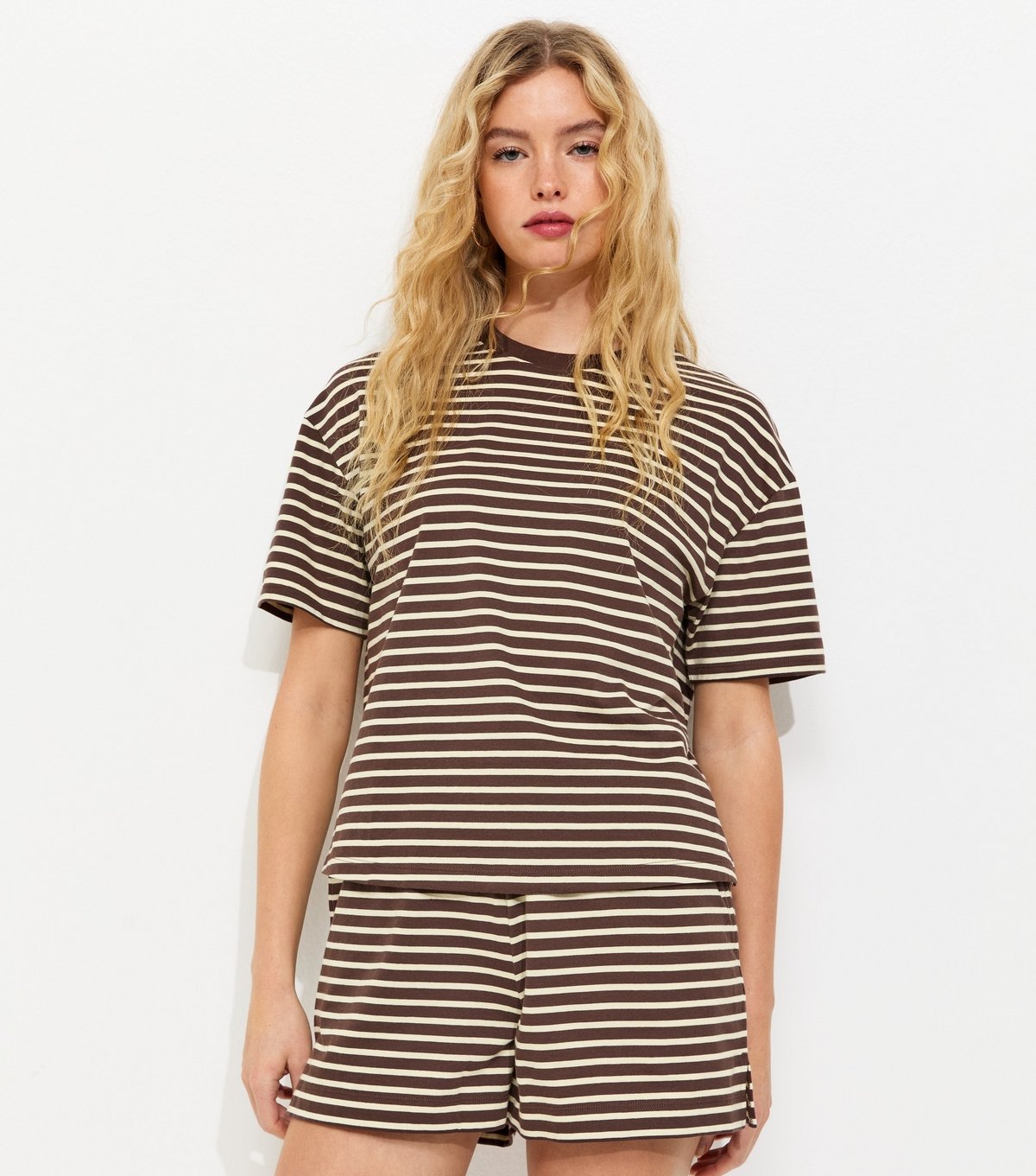 New Look Women's Brown and White Cotton Striped T-Shirt New Look - 2