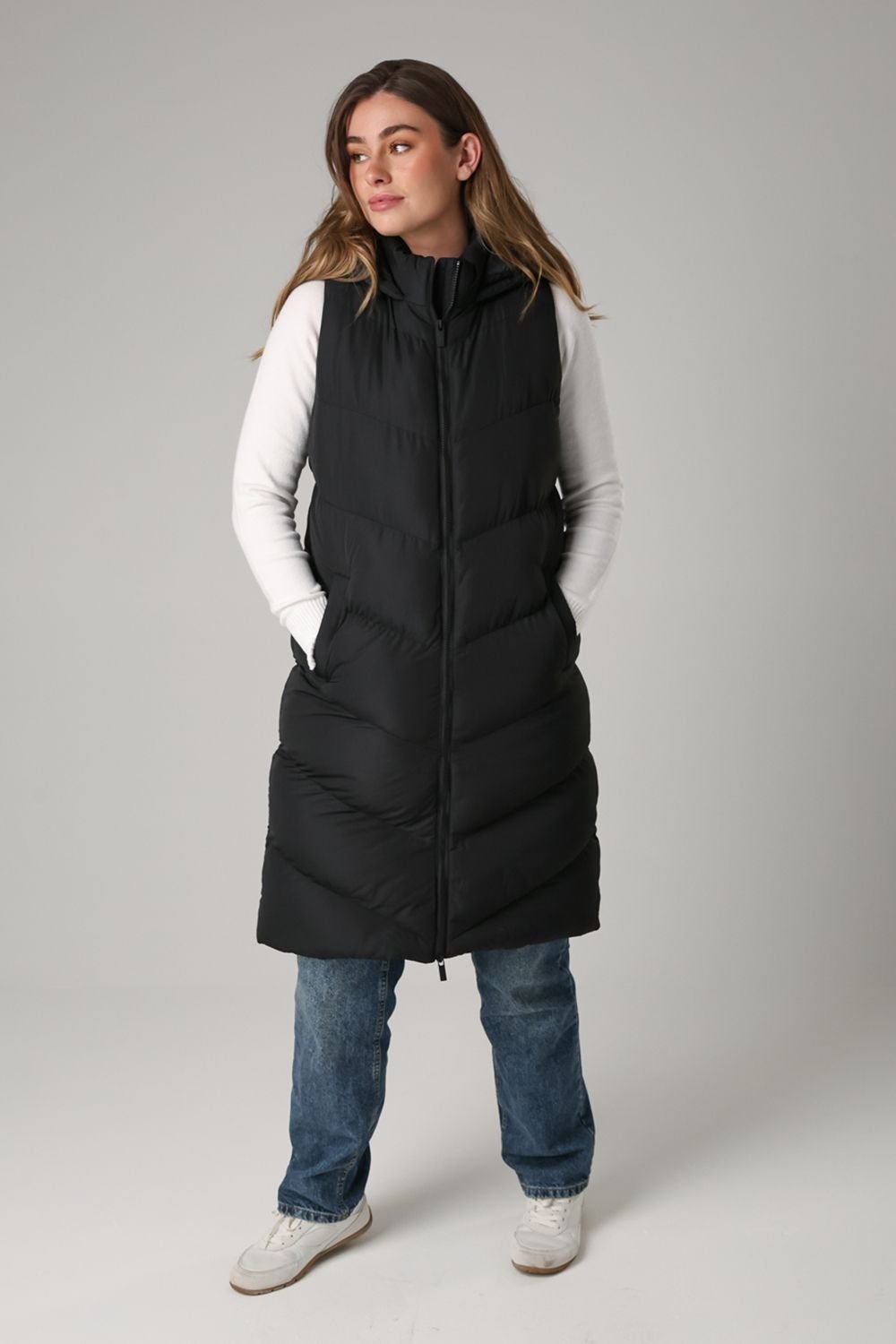 French Connection French Connection Women's Midi Quilted Gilet with Hood in Black - 3
