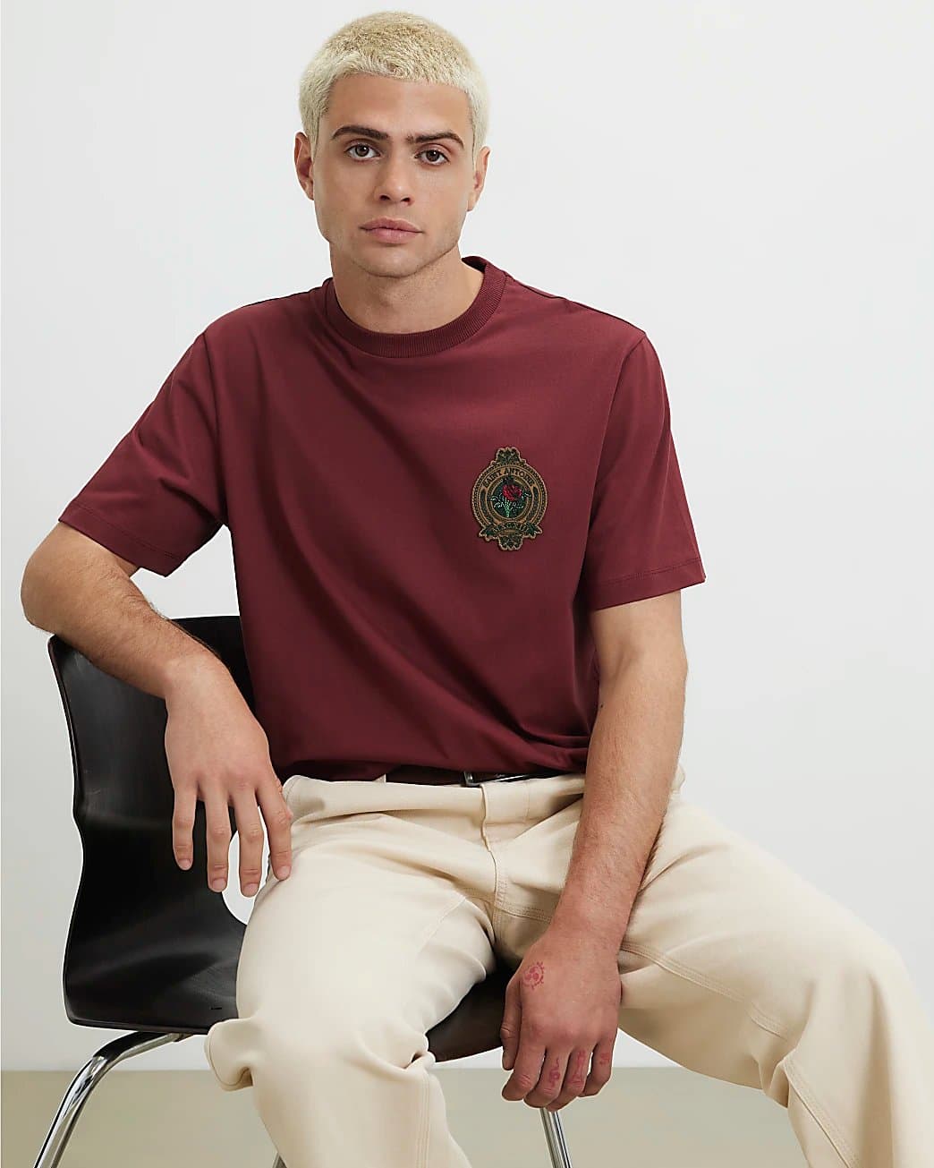 River Island Mens River Island Red Regular Fit Cotton Saint Crest T-Shirt