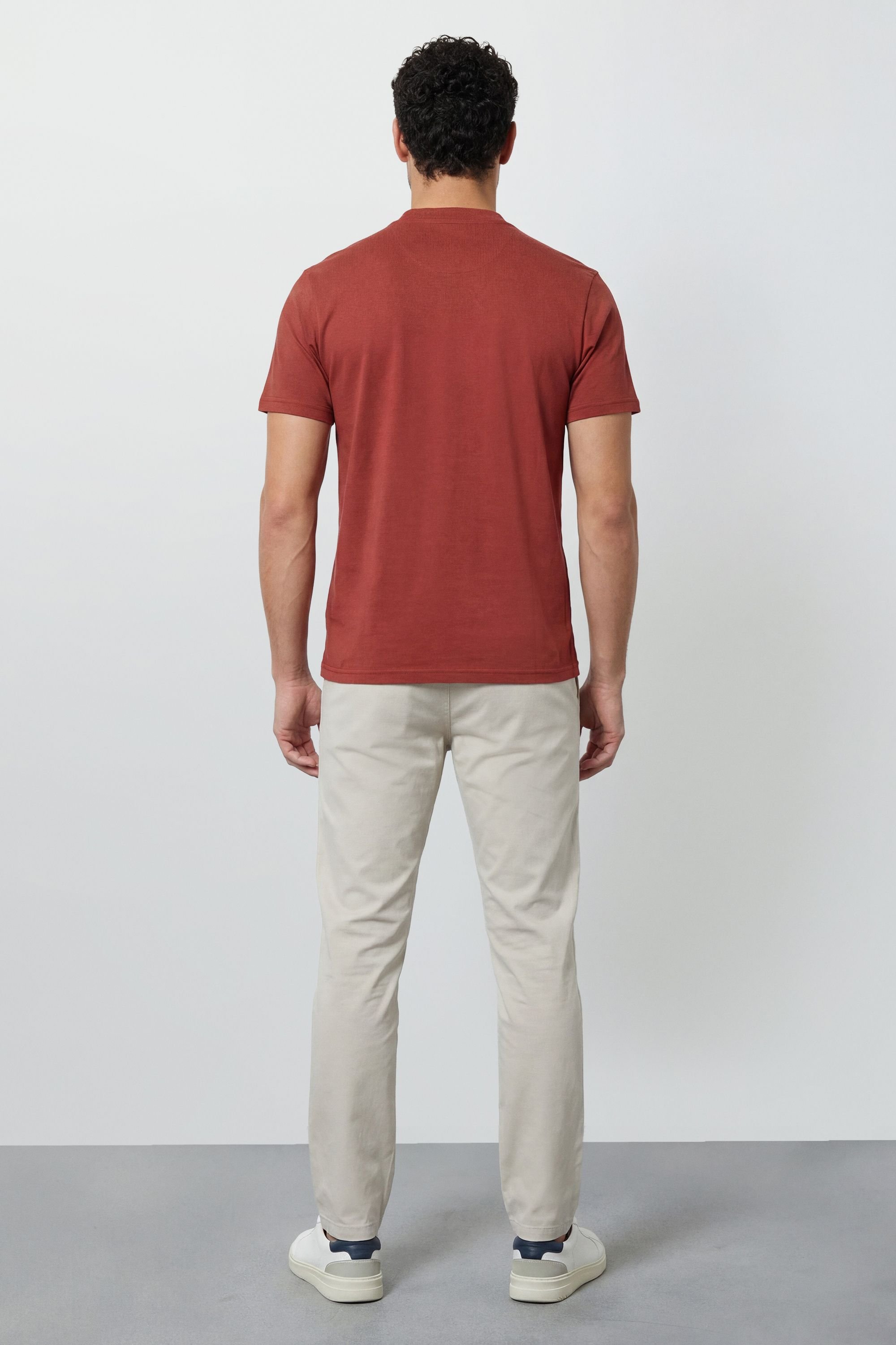 Burton Burton Men's Burnt Brown Grandad Neck T-Shirt - 3