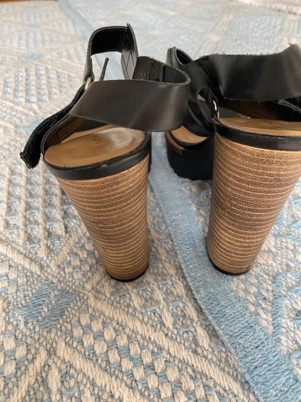 New Look Ladies Black Leather Style Platform Sandal  Size 6