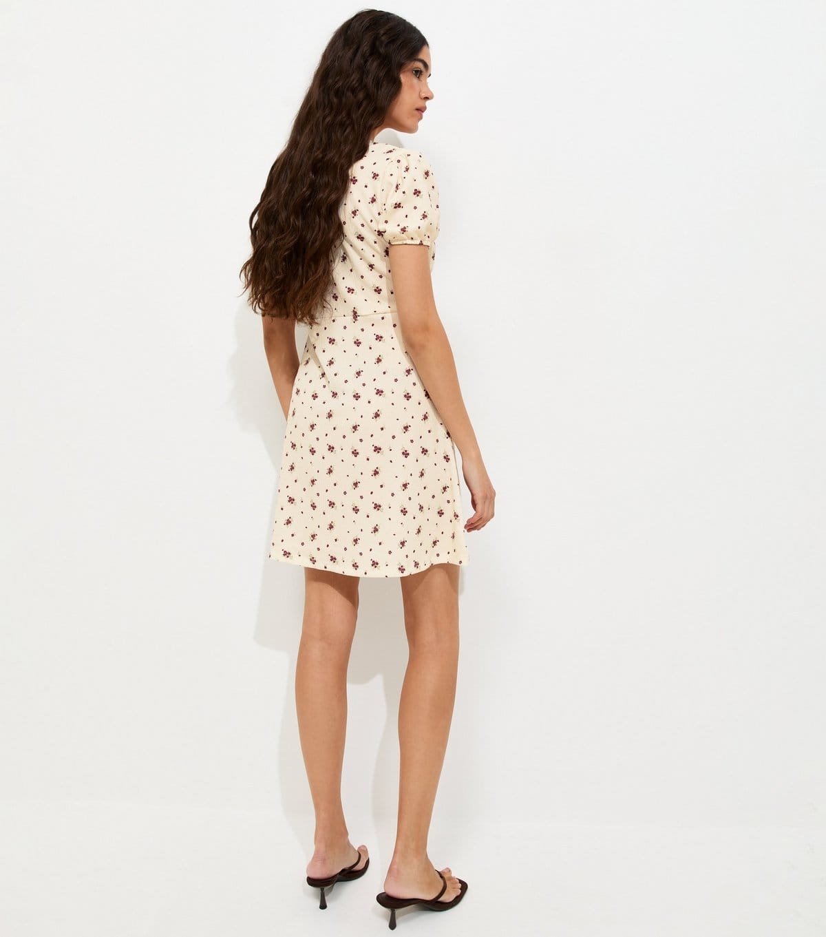 New Look Women's White Floral V-Neck Short Sleeve Mini Dress New Look - 4