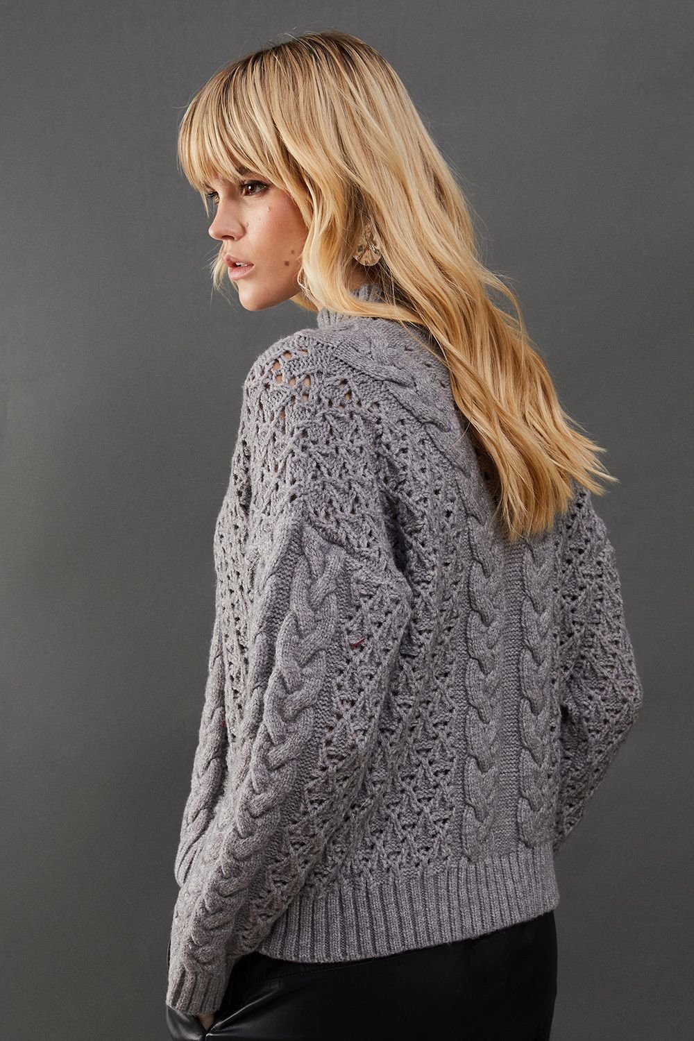 Warehouse Warehouse Women's Chunky Cable Knit Roll Neck Jumper in Grey Marl - 3