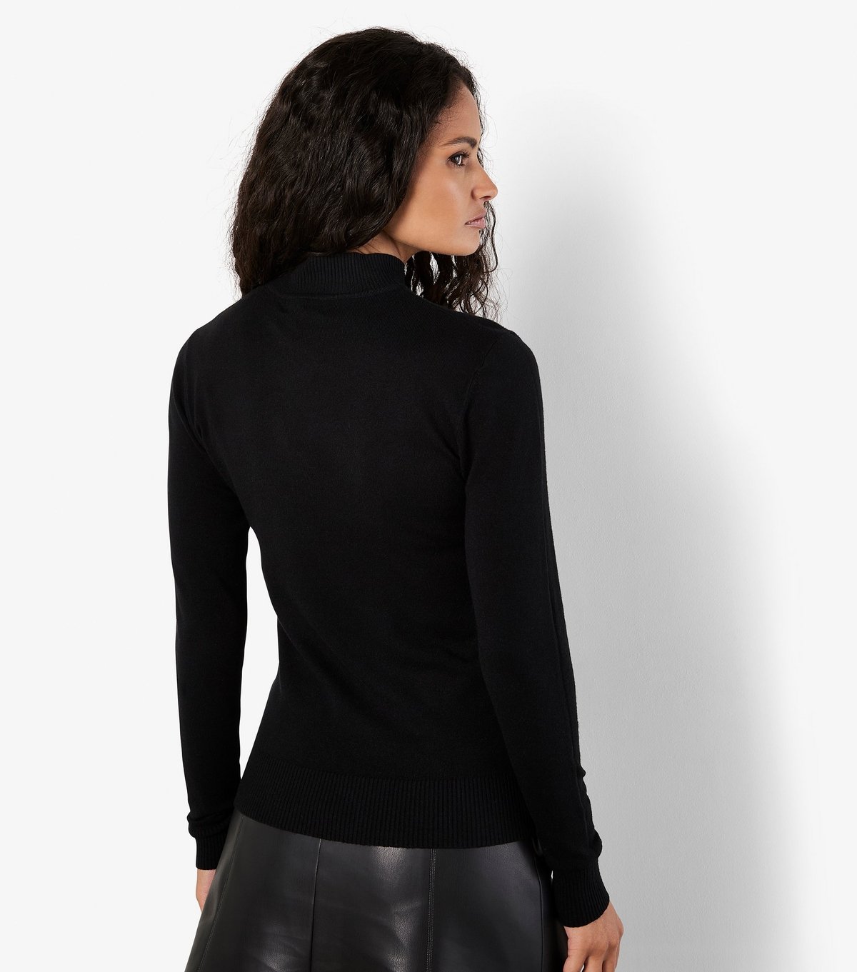 Apricot Women's Black Gem and Stud Neckline Jumper Apricot New Look - 2