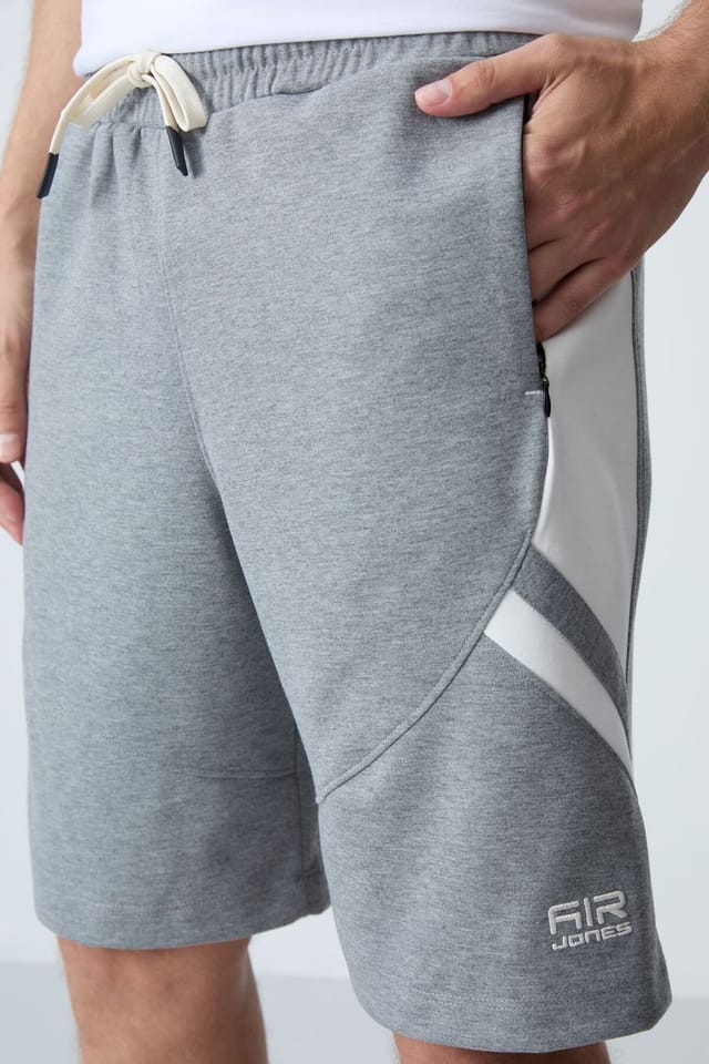 Tommy Life Tommy Life Men's Fleece Sweat Shorts in Light Grey - 3