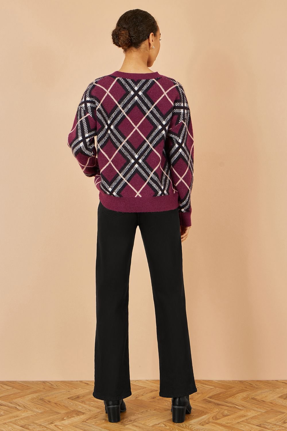 Yumi Yumi Women's Burgundy Argyle Check Relaxed Jumper - 3