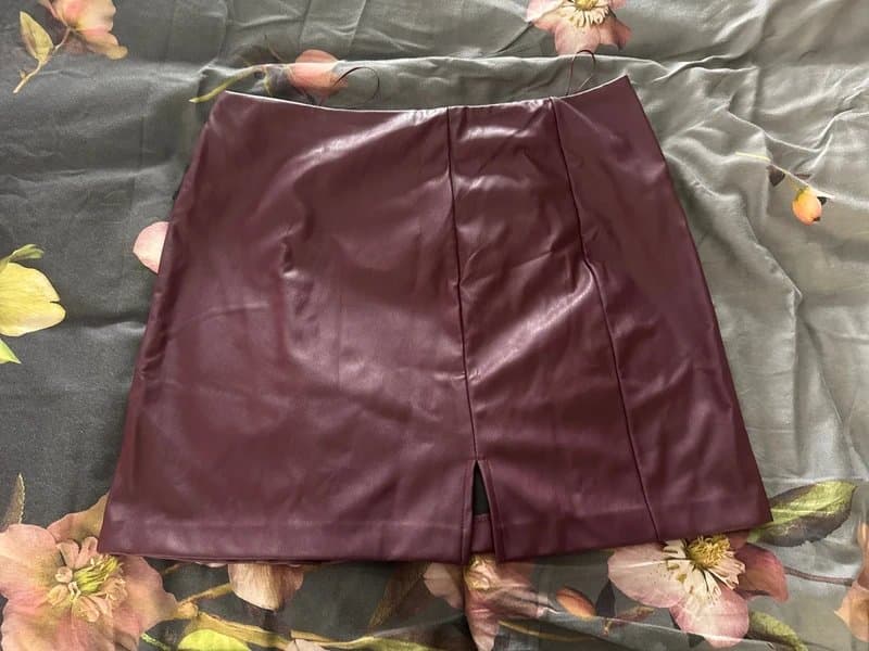 New Look New Look, faux leather skirt. size 14