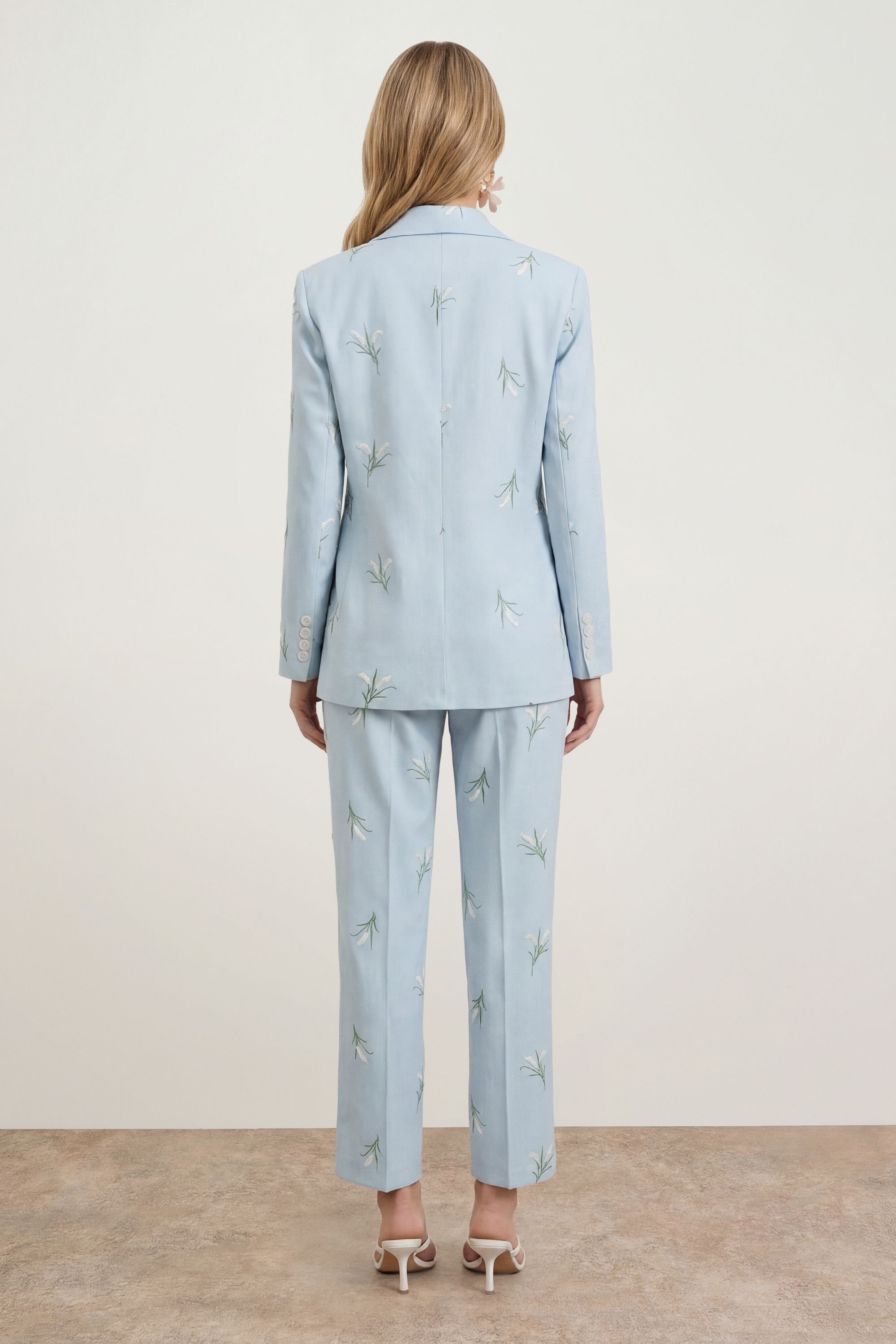 Oasis Oasis Women's Floral Embroidered Tailored Blazer in Pale Blue - 3