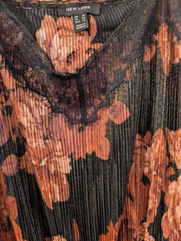 New Look New Look size 18 party dress gold shimmer black lace plisse elastic waist - 1