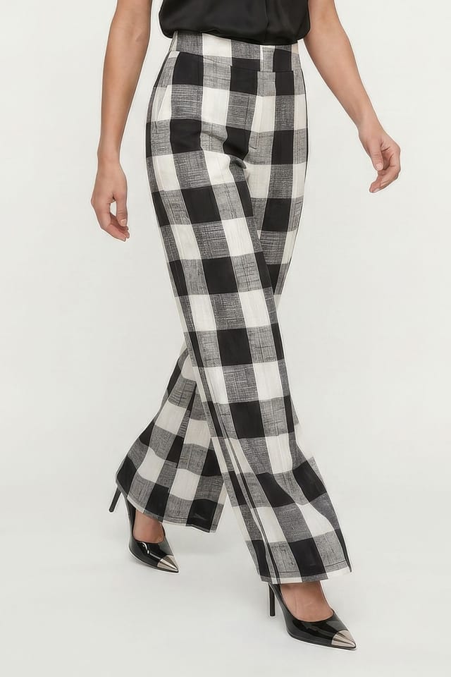 Lily and Lionel Lily and Lionel Women's Zena Flared Check Trouser in Black - 2
