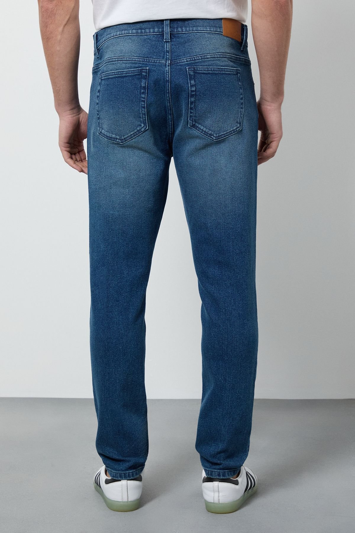 Burton Burton Men's Blue Wash Stretch Slim Fit Jeans in Bright Blue - 3