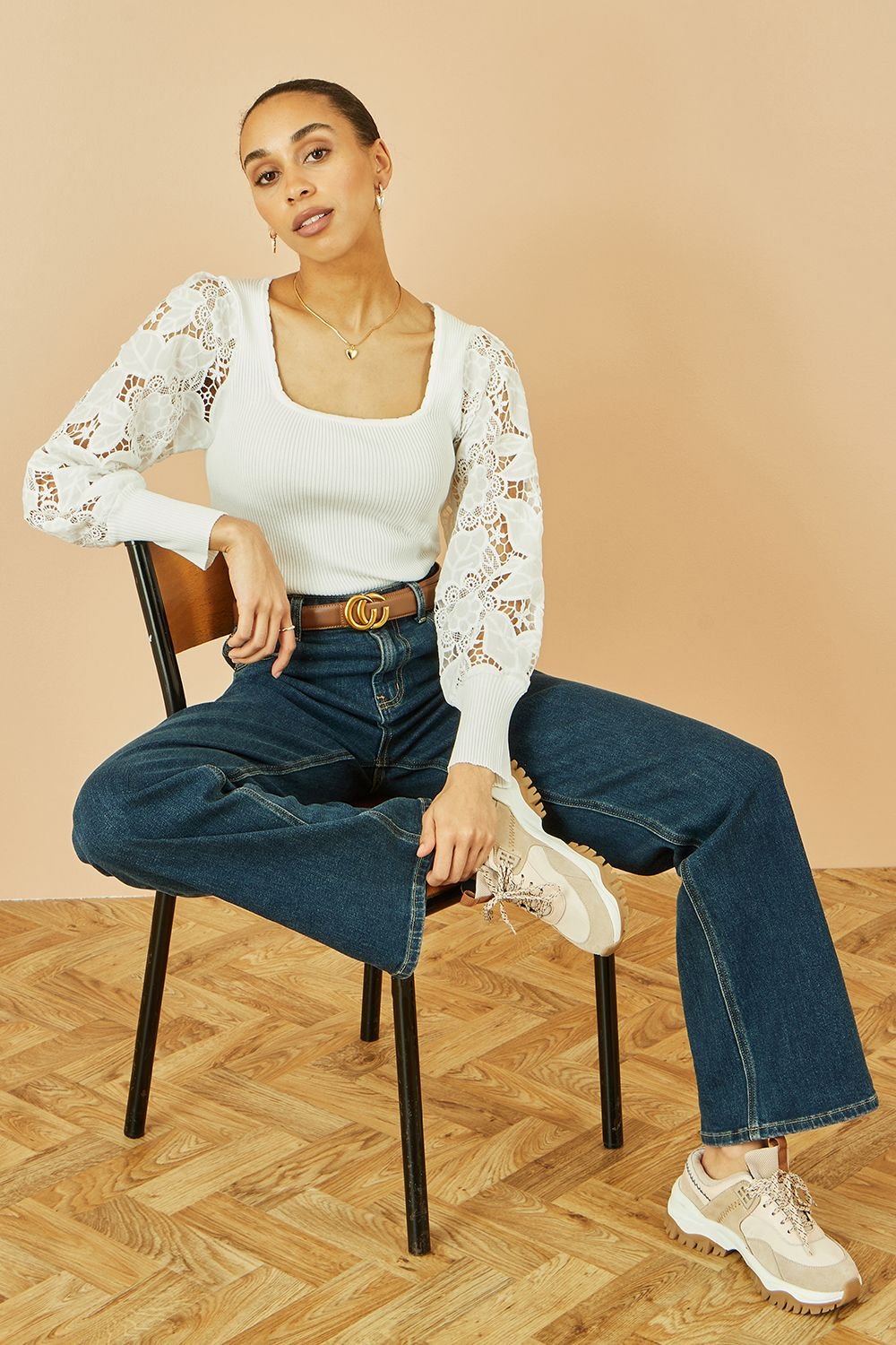 Yumi Yumi Women's White Ribbed Knitted Top With Lace Sleeves - 4