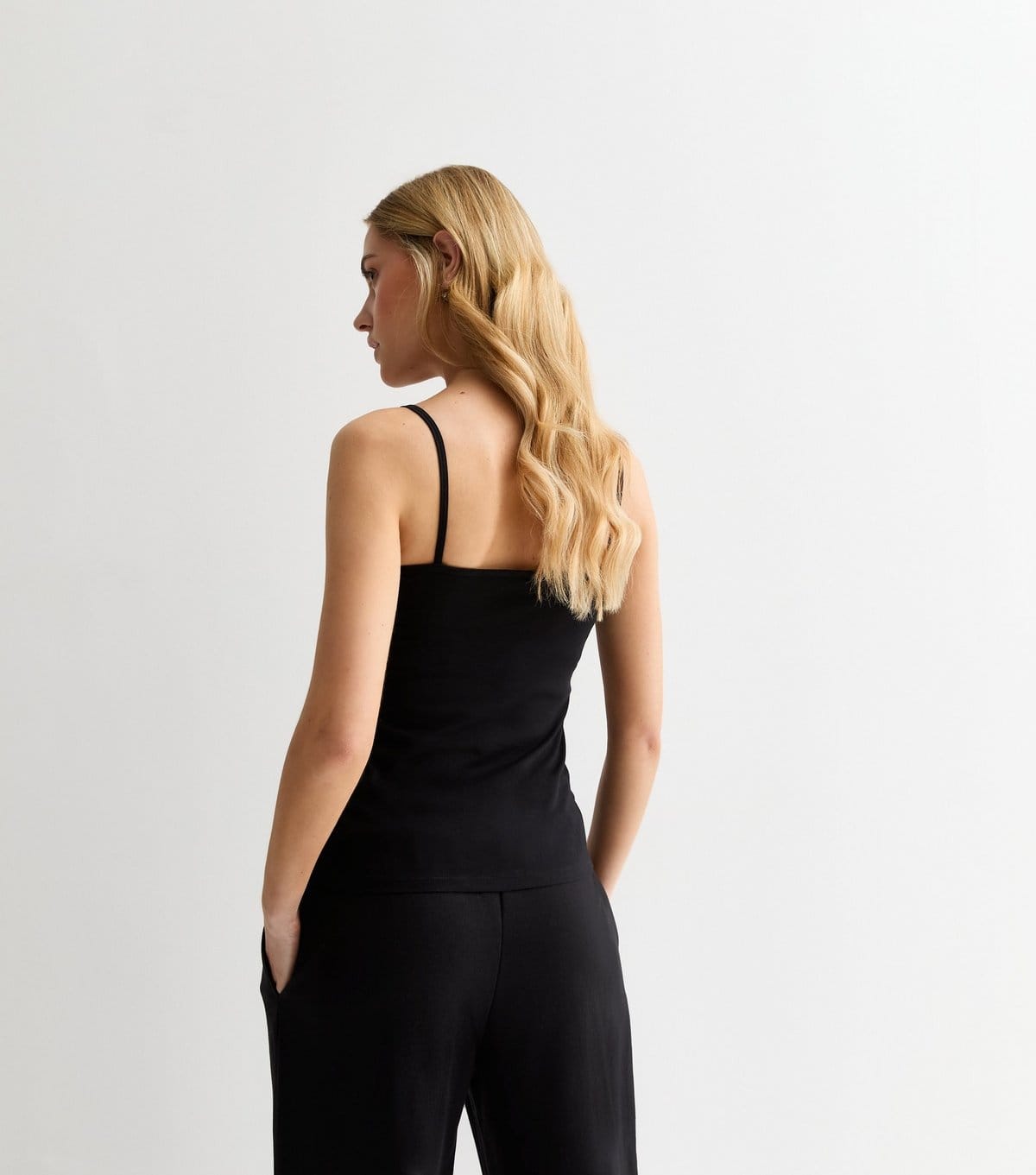 New Look Women's Black Scoop Neck Strappy Vest New Look - 4