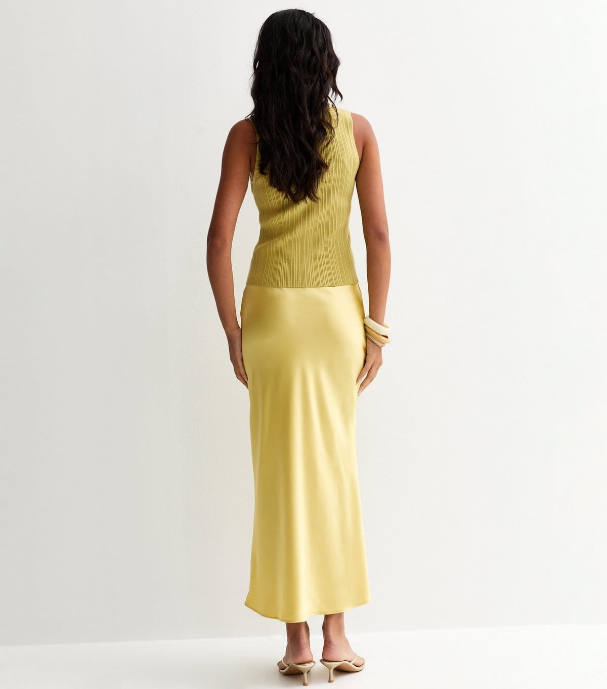 New Look Women's Light Green Satin Bias Cut Midi Skirt New Look - 4