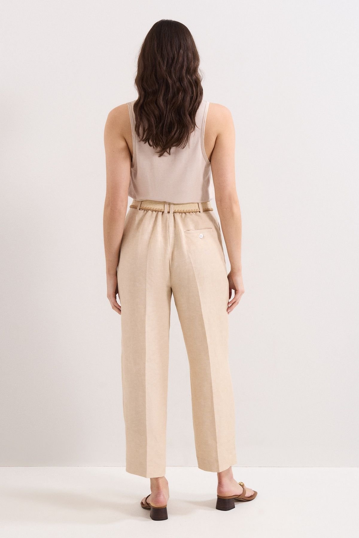 Phase Eight Phase Eight Women's Elena Linen Trouser in Light Beige - 4